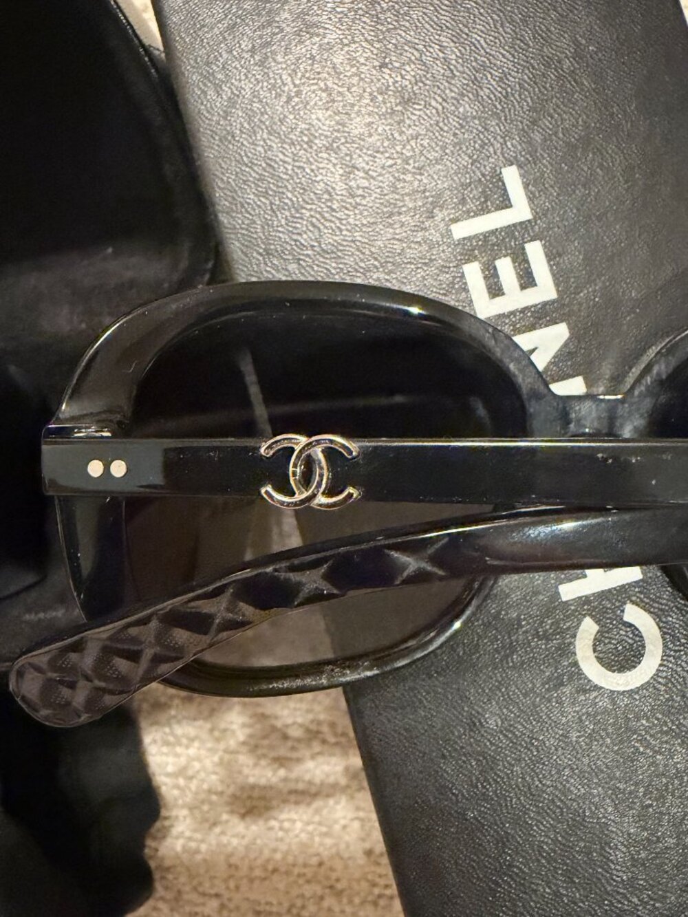 Chanel Black Oval Sunglasses - Picture 5 of 12